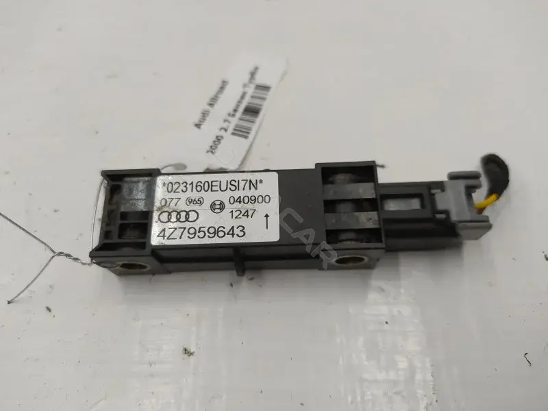 Датчик удара 4Z7959643