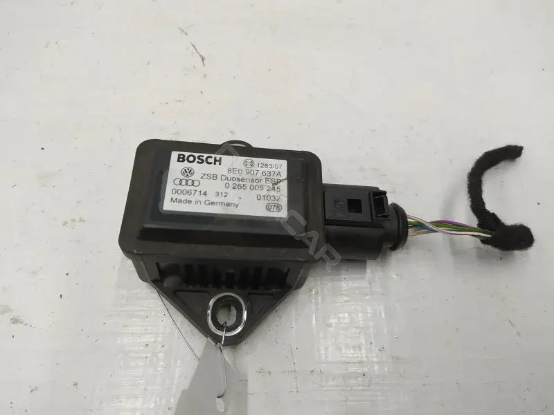 Датчик ускорения 8E0907637A