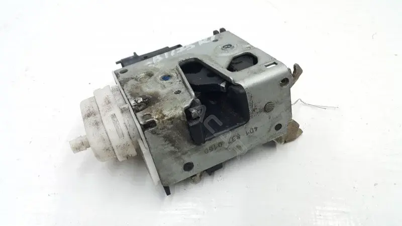 Замок двери 4D1837016D