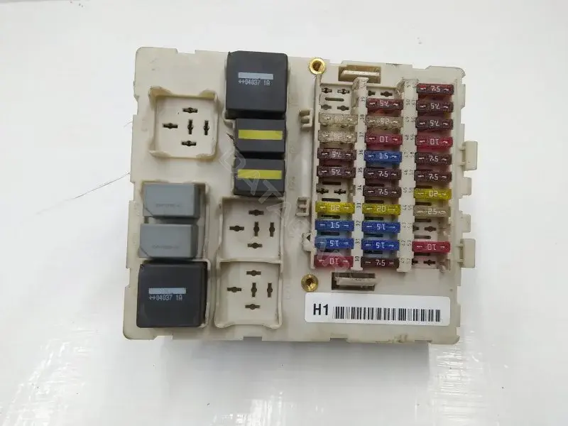 Блок предохранителей 2M5T14A073BE
