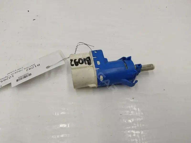 Датчик стоп сигнала 3M5T-9C872-AC