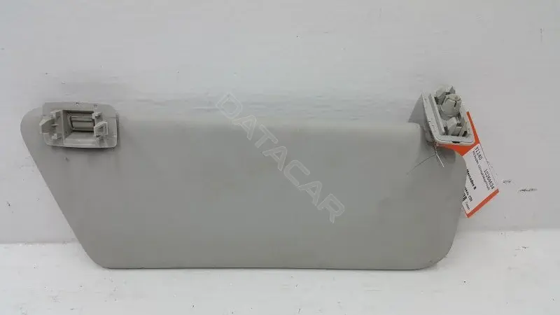 Козырек солнцезащитный A1698110107
