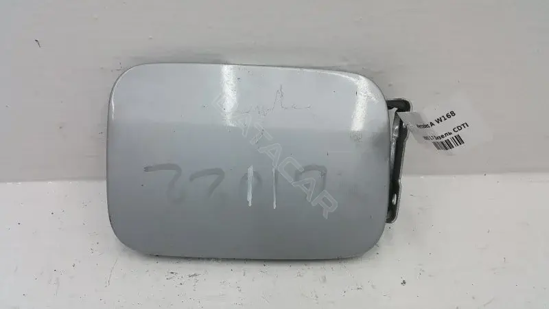 Крышка лючка топливного бака A1685840639