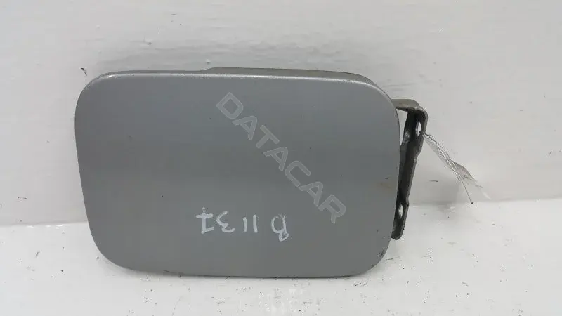 Крышка лючка топливного бака A1685840239