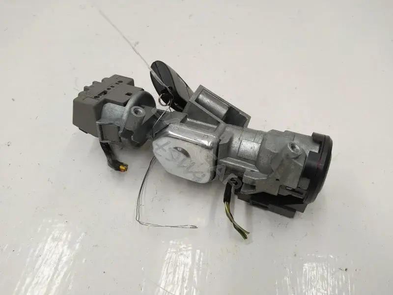 Замок зажигания 3M513F880AD