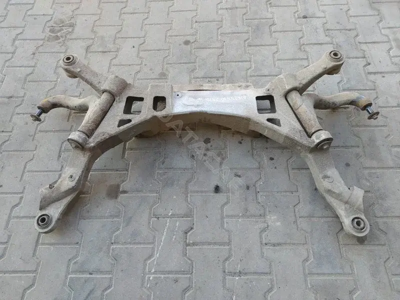 Балка подвески 10260723