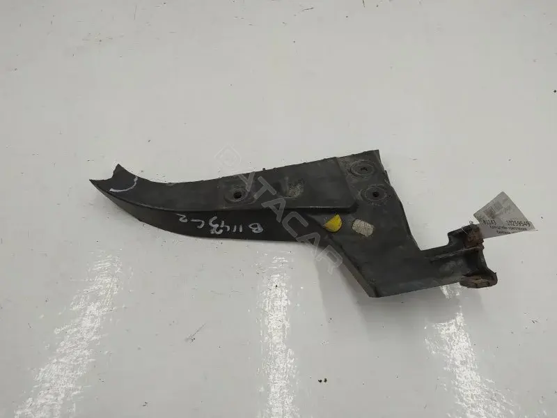 Кронштейн-направляющая бампера 4Z7807453