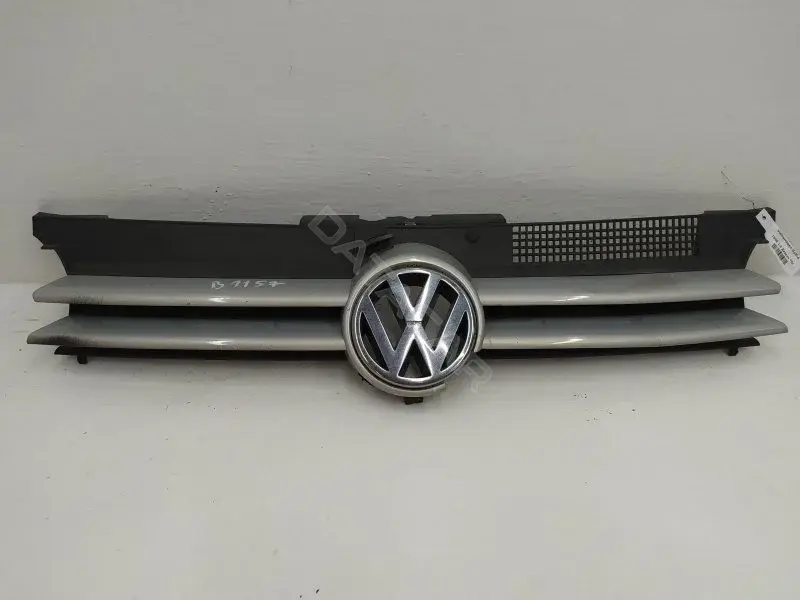 Решетка радиатора 1J0853655G