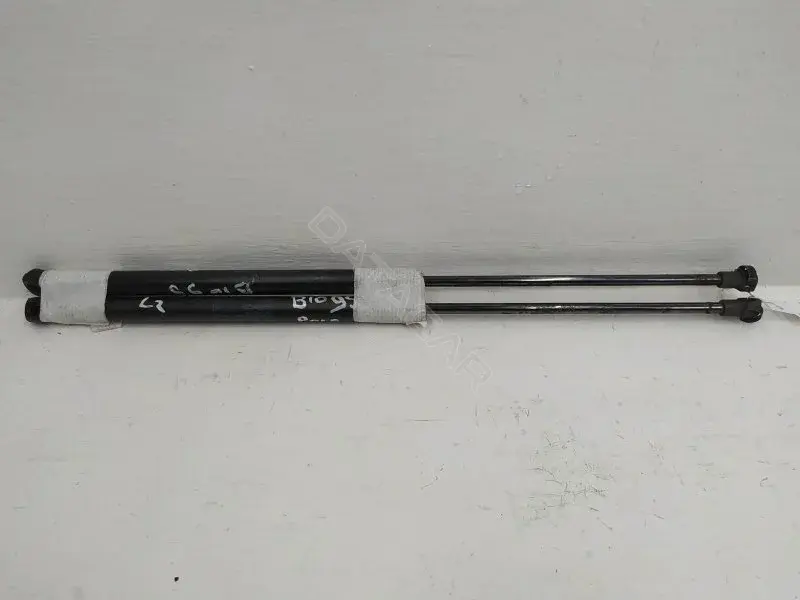 Амортизатор крышки багажника, капота, заднего стекла 6Q6827560C