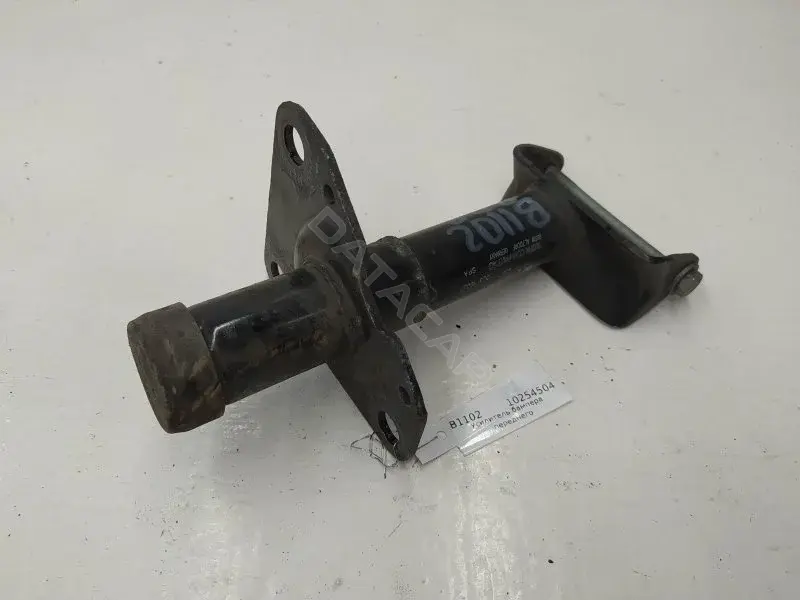 Усилитель бампера 3B0807133A