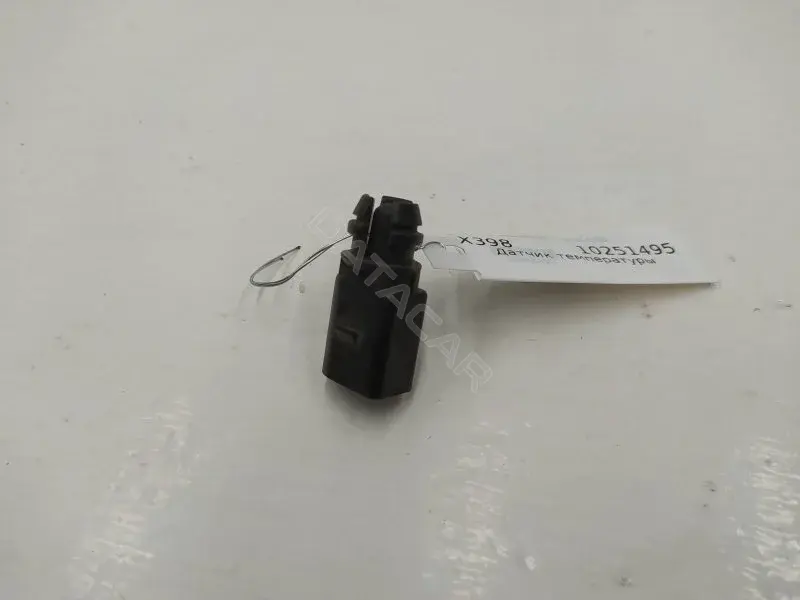 Датчик температуры охлаждающей жидкости 8Z0820535