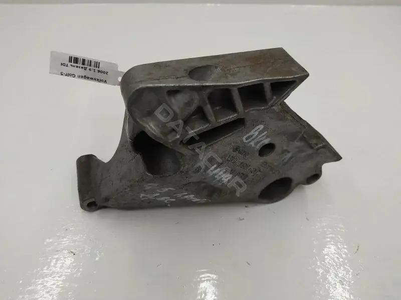 Кронштейн двигателя 03G199207A