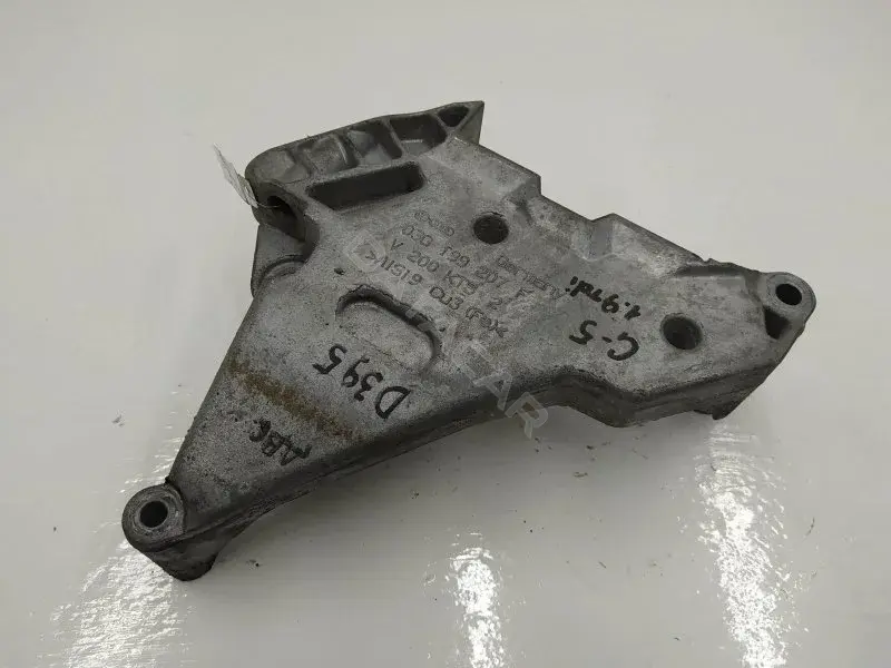 Кронштейн двигателя 03G199207F