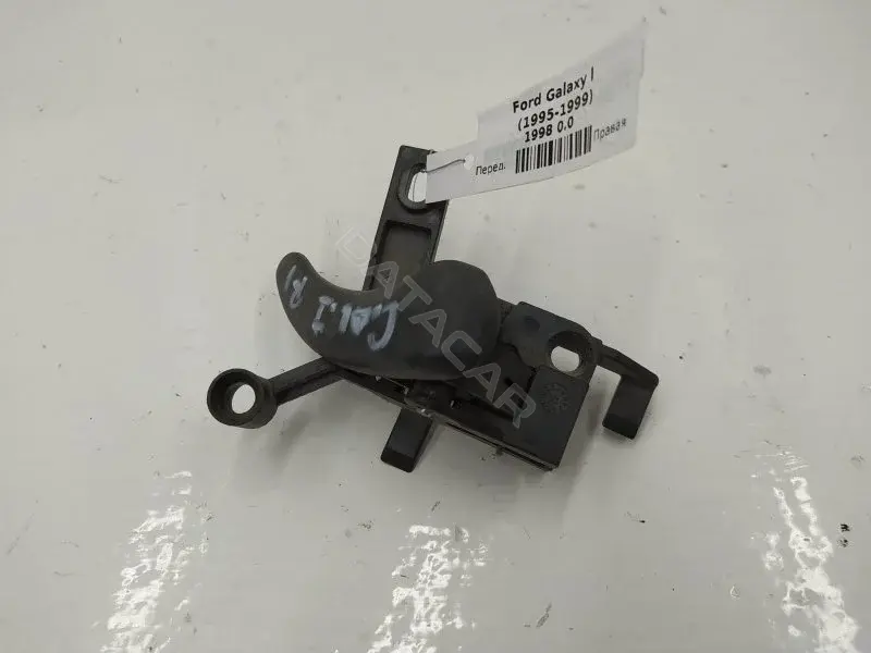Ручка двери 7M0837020A