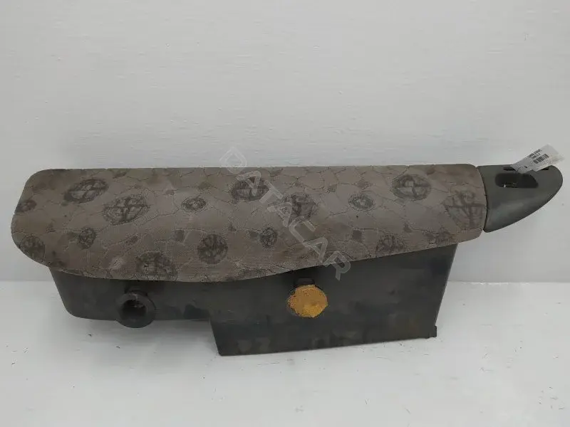 Бардачок 7M0868854
