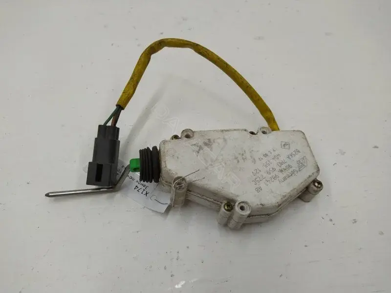 Замок лючка топливного бака 95VW9B241AB7M0959775C