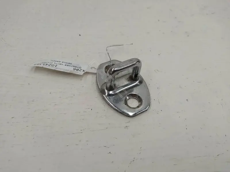 Ответная часть (скоба) замка двери 3B0837033AG