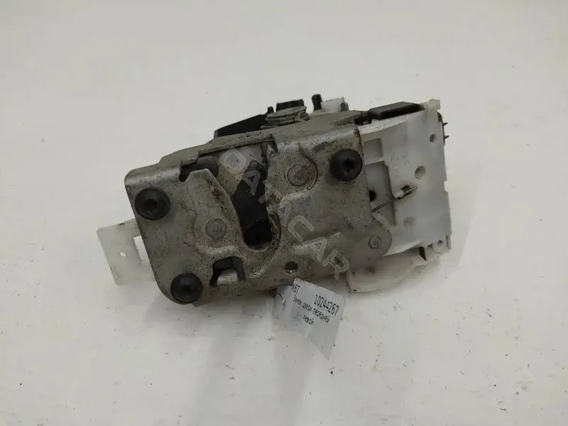Замок двери 2S4AA21813EB