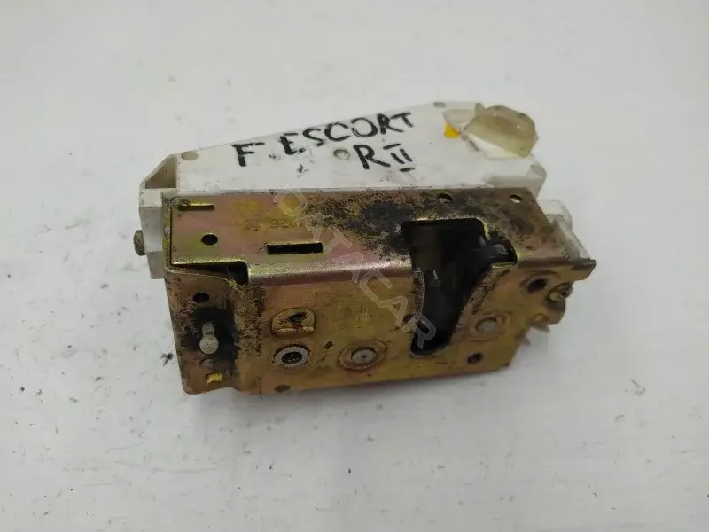 Замок двери 93BG220A20BA