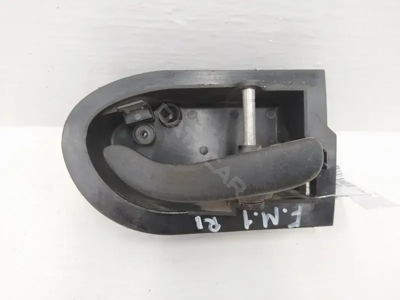 Ручка двери 93BBF22600AE