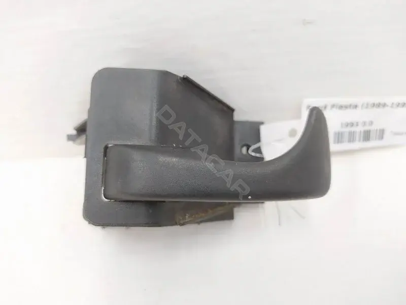 Ручка двери 89FBA22601AA