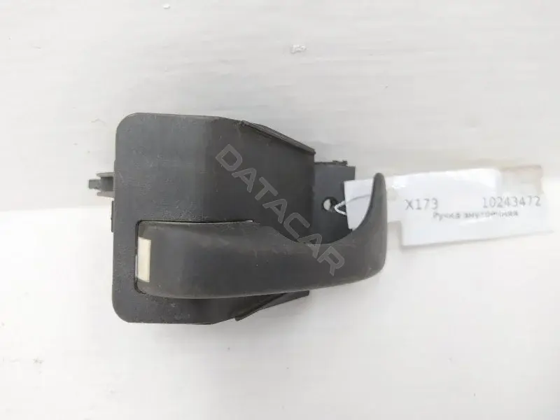 Ручка двери 89FBA22601AA