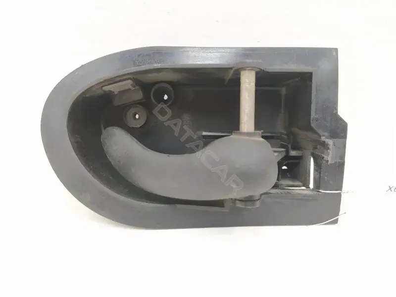Ручка двери 93BBF22600AE