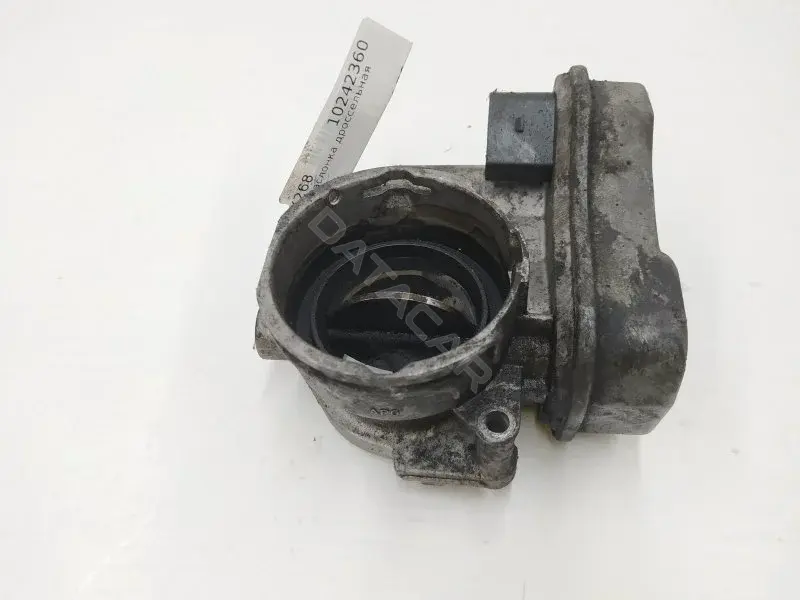 Дроссельная заслонка 03G128063B