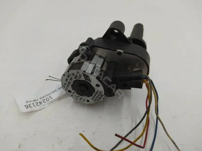 Мотор заслонки печки 7M0907511D
