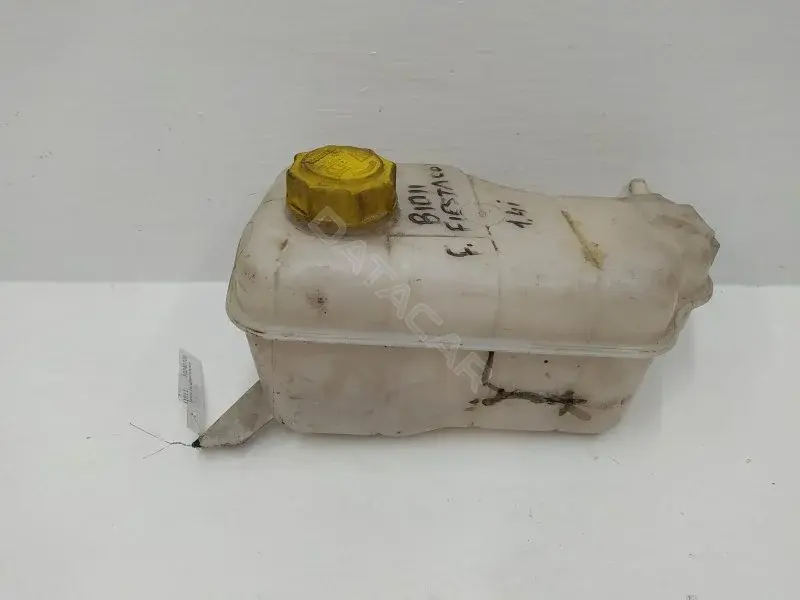 Расширительный бачок YS618K218DA