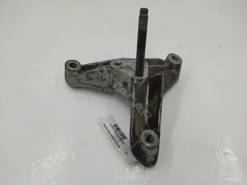 Кронштейн КПП MR222150