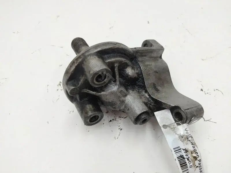 Корпус масляного фильтра 053115417A