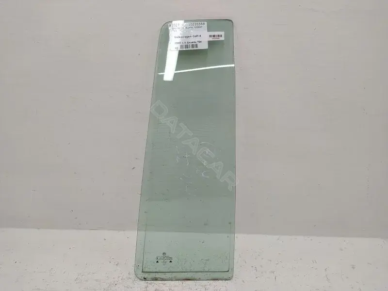Форточка задняя правая 10235568