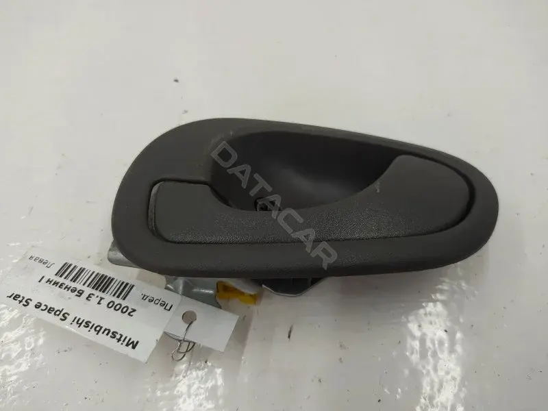 Ручка двери MR288395