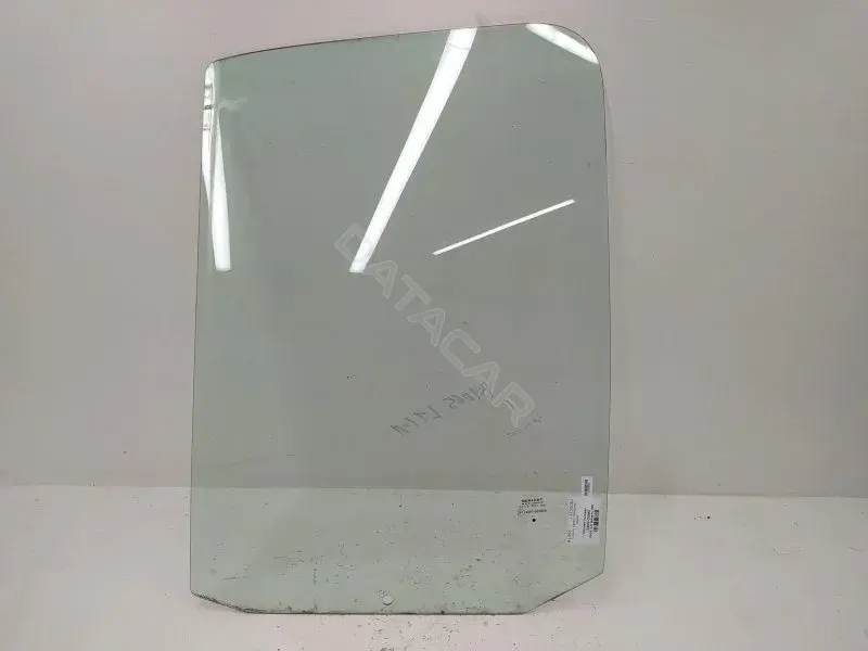 Стекло двери 10235052