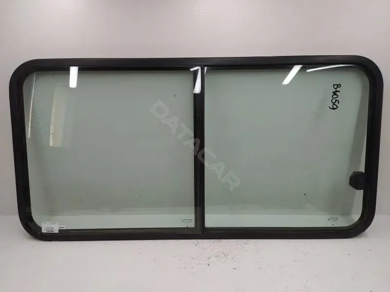 Форточка задняя левая 10233362