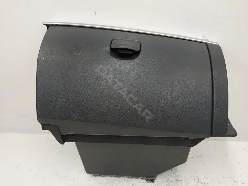 Бардачок 8200475692