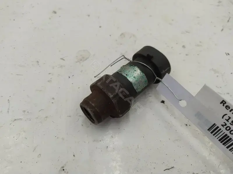 Датчик давления кондиционера 10231785