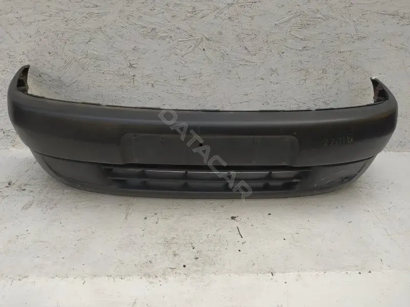 Передний бампер 10225418