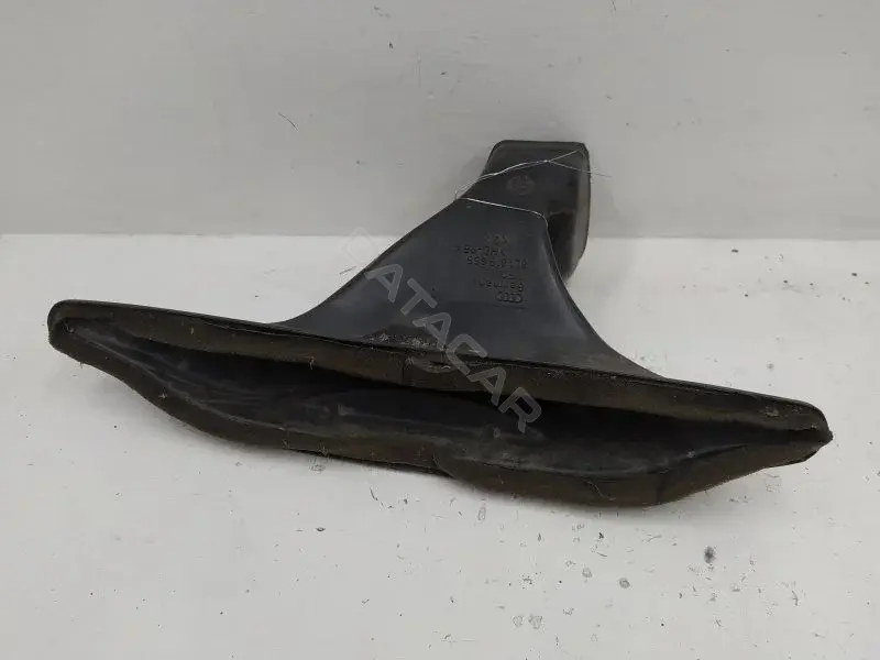 Воздухозаборник 8L1819655