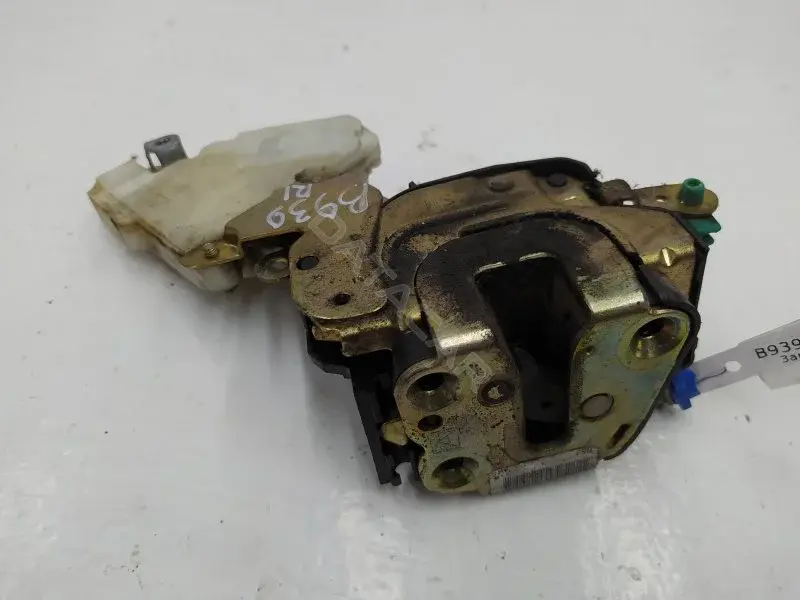 Замок двери 8055261U66R