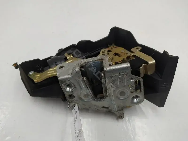 Замок двери 2027330408