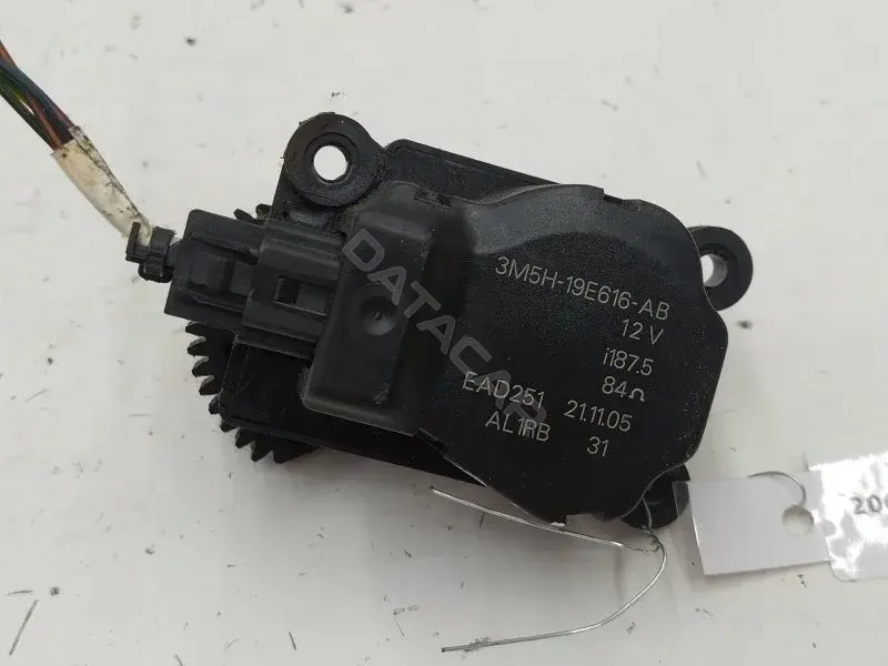 Мотор заслонки печки 3M5H19E616AB