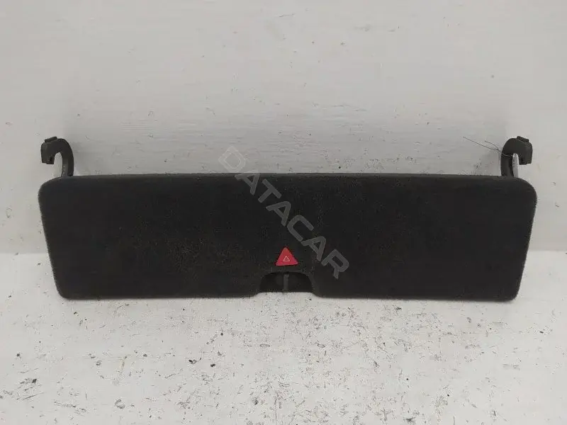 Пластик багажника 795206030