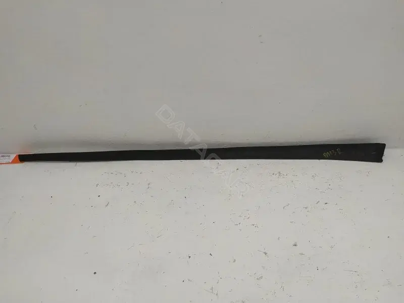 Молдинг лобового стекла A1686700208
