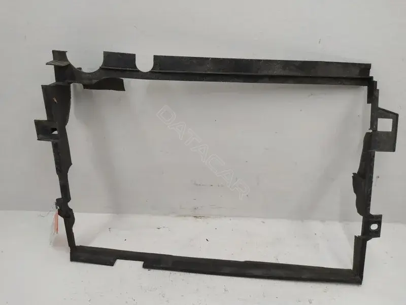 Кронштейн вентилятора радиатора A1685004404