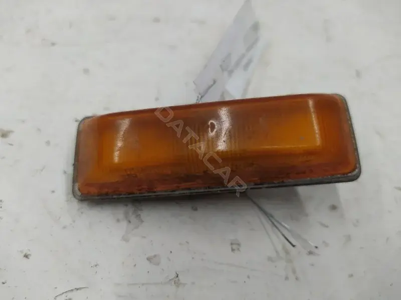 Повторитель передний 6R0187016