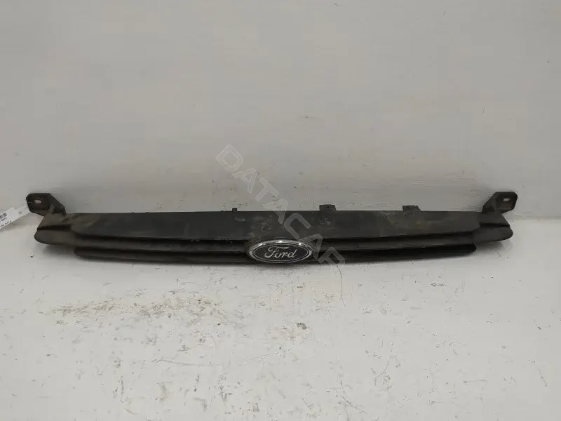 Решетка радиатора 95AB8200AB