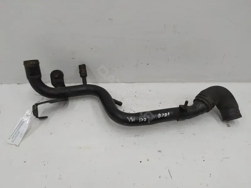 Патрубки системы охлаждения 038121071S