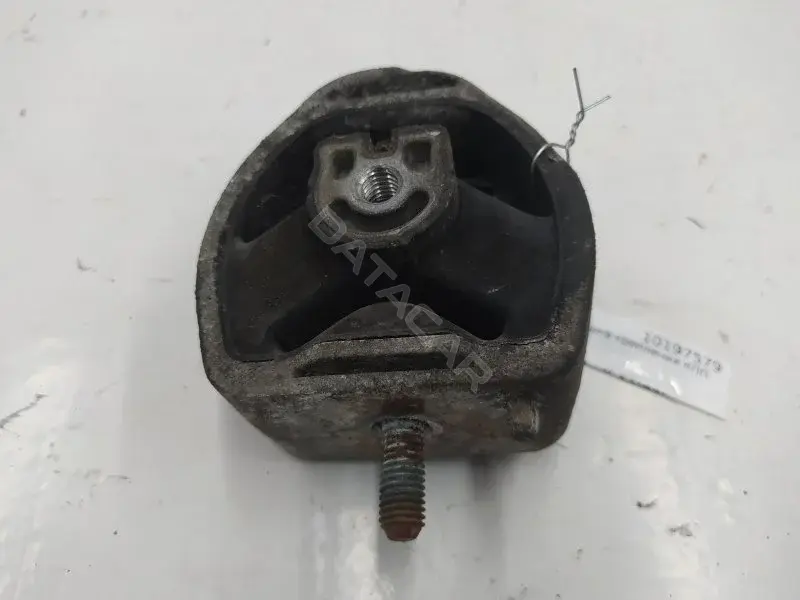 Подушка КПП 8D0399151H